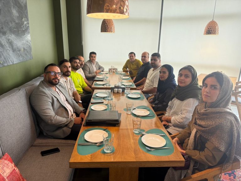 دیدار صمیمی مدیرعامل شرکت نوش دارو مداوا با عوامل شعبه ساری