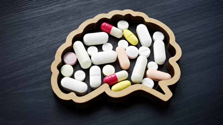 مکمل‌های تقویت حافظه و تمرکز (Brain Supplements): واقعیت یا تبلیغ؟